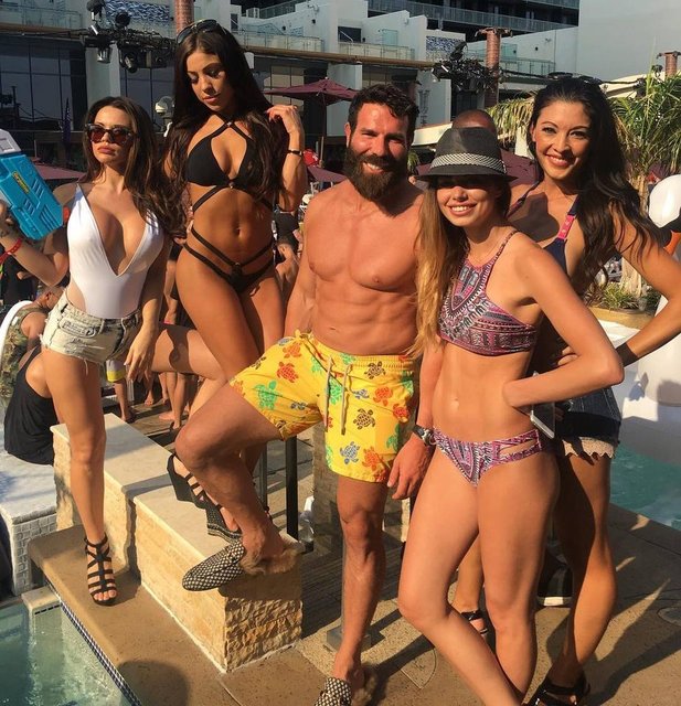 Dan Bilzerian kimdir? dan bilzerian kaç yaşında ve nereli?